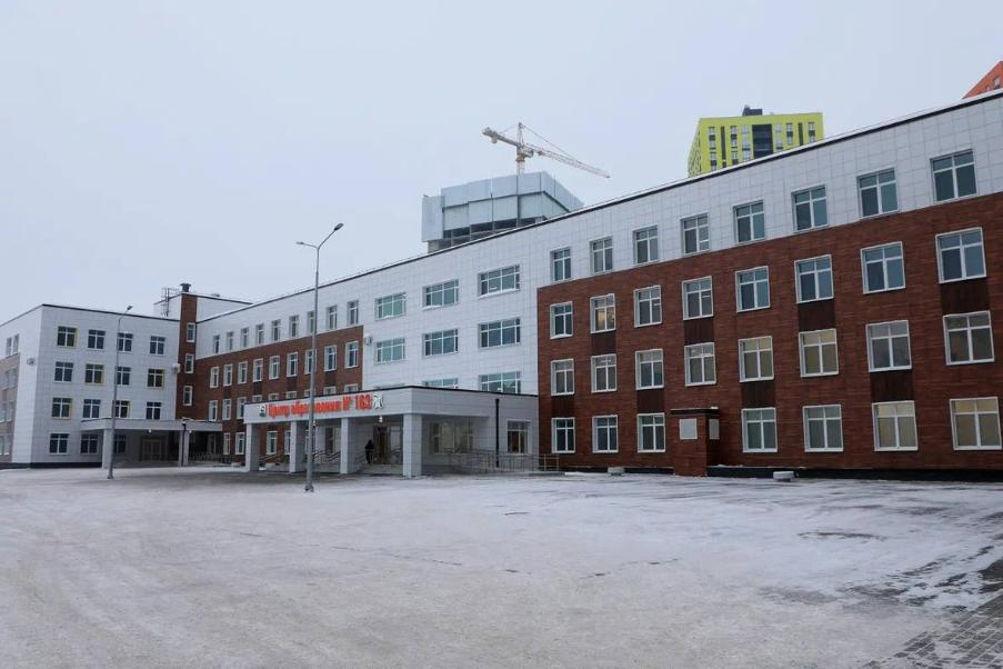 В Ленинском районе Уфы заработал современный центр образования на 1 225 мест В Ленинском районе Уфы заработал современный центр образования на 1 225 мест